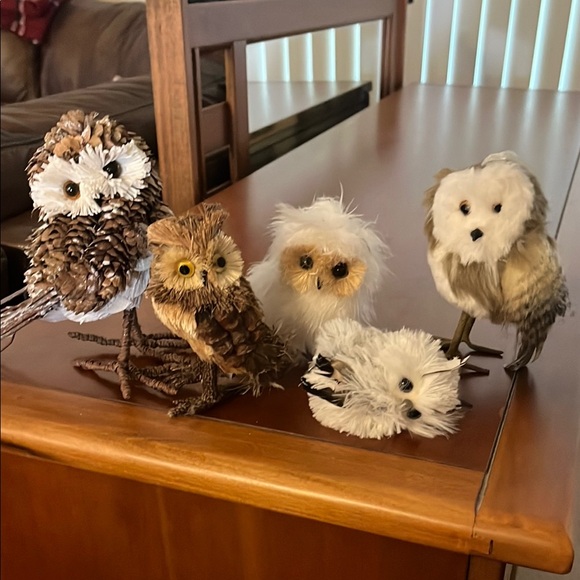 Set of Decorative Owl Figurines - Picture 2 of 3